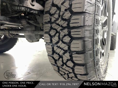 Used 2017 Jeep Wrangler Unlimited Rubicon image 10