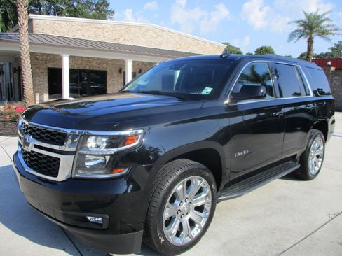 Used 2020 Chevrolet Tahoe LT w/ Luxury Package RWD image 29
