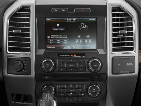 Used 2016 Ford F150 Lariat AWD/4WD image 10