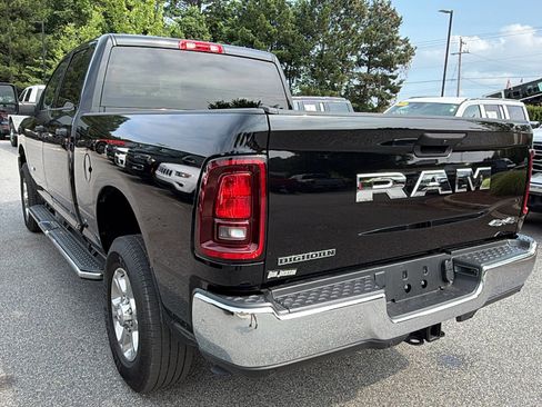 Used 2026 RAM 2500 Big Horn AWD/4WD image 10