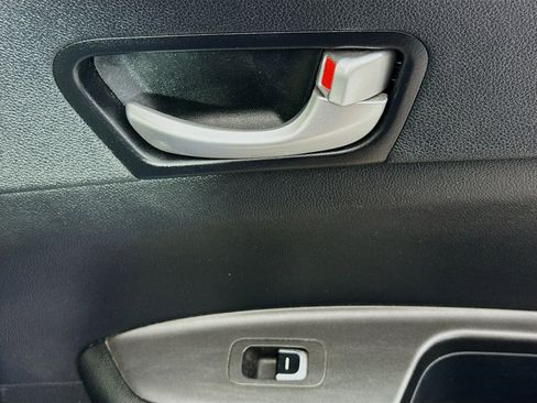 Used 2018 Kia Optima S w/ 18" Alloy Wheels Package image 25