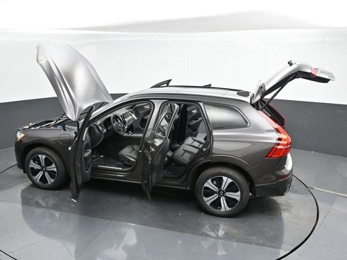 New 2025 Volvo XC60 T8 Core w/ Protection Package Premier image 51