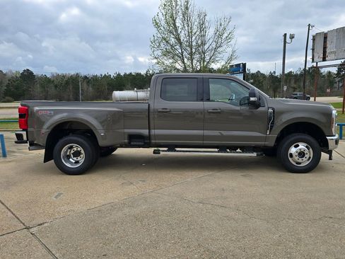 New 2026 Ford F350 XLT w/ XLT Premium Package image 6