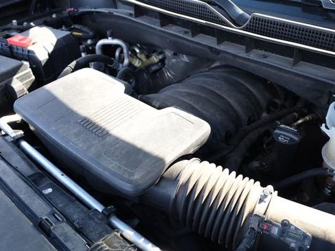 Used 2023 GMC Yukon Denali image 9