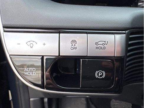 Used 2024 Hyundai Ioniq 5 SEL image 17