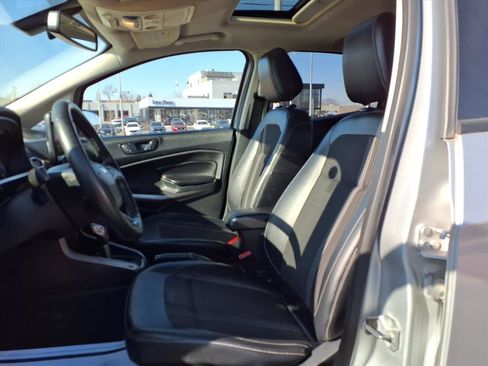 Used 2019 Ford EcoSport SES w/ SES Black Appearance Package image 20