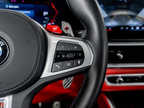 Used 2025 BMW X6 M Competition image 43