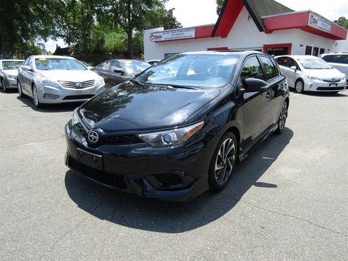 Used 2016 Scion iM FWD image 1