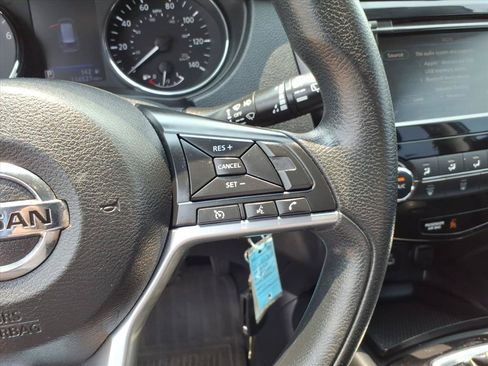 Used 2018 Nissan Rogue S FWD image 21