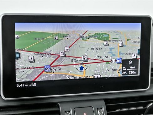 Used 2018 Audi Q5 2.0T Premium Plus w/ Premium Plus Package image 32