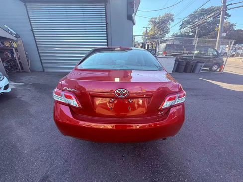 Used 2011 Toyota Camry LE image 6