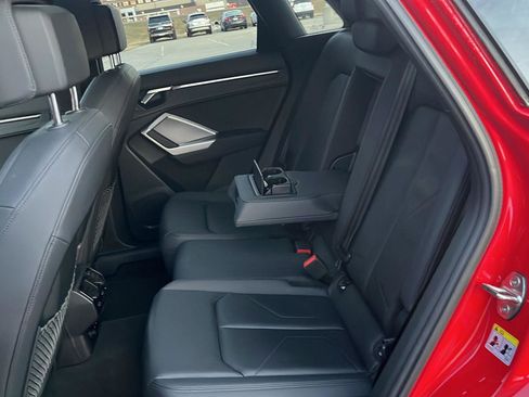 Used 2025 Audi Q3 2.0T Premium image 22