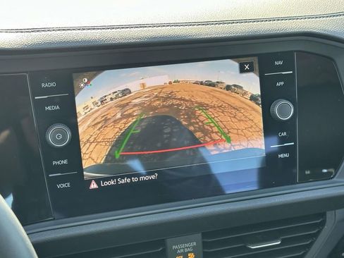 Certified 2022 Volkswagen Jetta SEL image 28