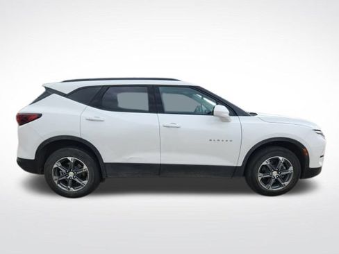 Used 2024 Chevrolet Blazer LT w/ Convenience Package FWD image 5