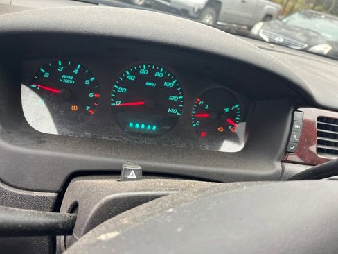 Used 2010 Chevrolet Impala LS image 9