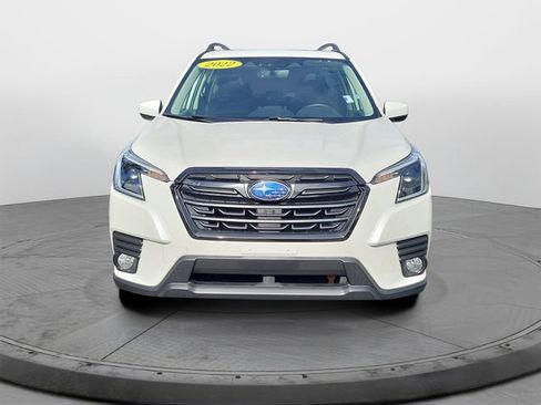 Used 2022 Subaru Forester Premium AWD/4WD image 2