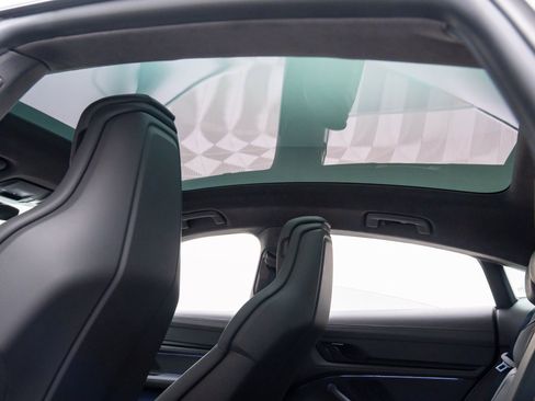 Certified 2022 Porsche Taycan Turbo w/ Premium Package image 18