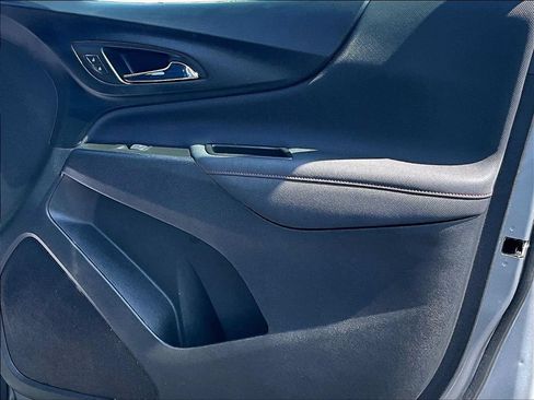 Used 2023 Chevrolet Equinox RS w/ LPO, Floor Liner Package FWD image 22