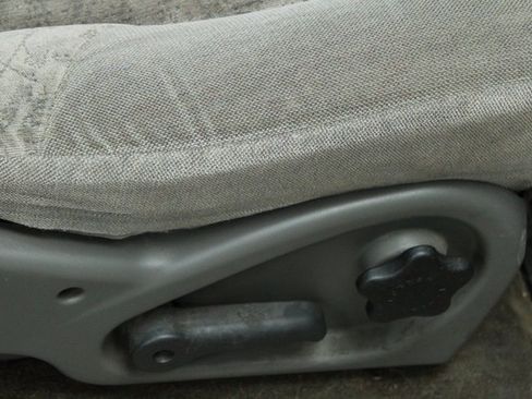 Used 2003 GMC Envoy SLE w/ 1SB Preferred Equipment Group image 9