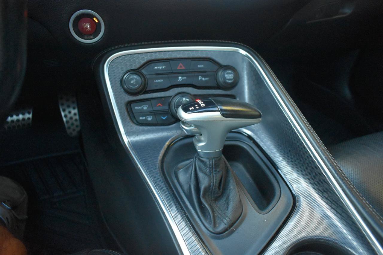 Used 2016 Dodge Challenger SRT RWD image 32