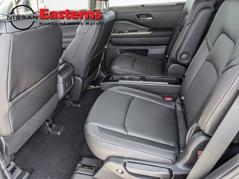 New 2026 Nissan Pathfinder SL w/ SL Premium Package AWD/4WD image 21