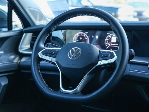 New 2026 Volkswagen Tiguan SE image 23