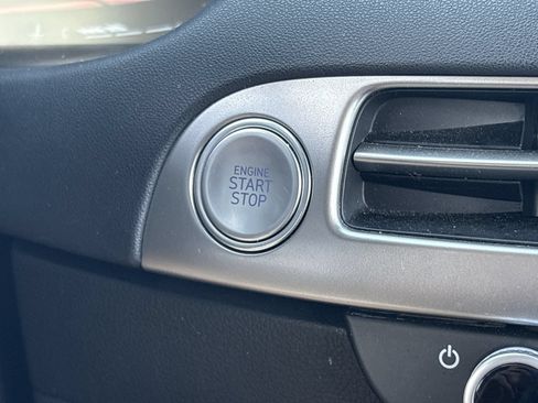 Used 2025 Hyundai Palisade SEL FWD image 10