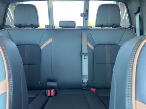 Certified 2025 GMC Canyon AT4 w/ Nightfall Edition image 8