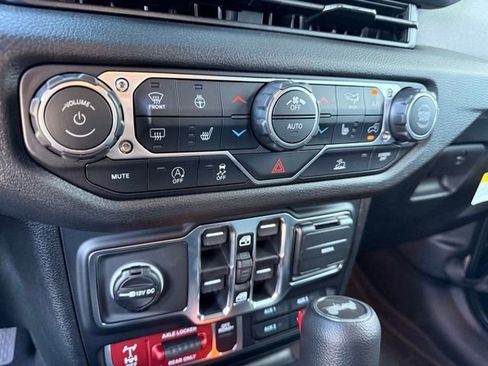 New 2026 Jeep Wrangler Unlimited Sport AWD/4WD image 20