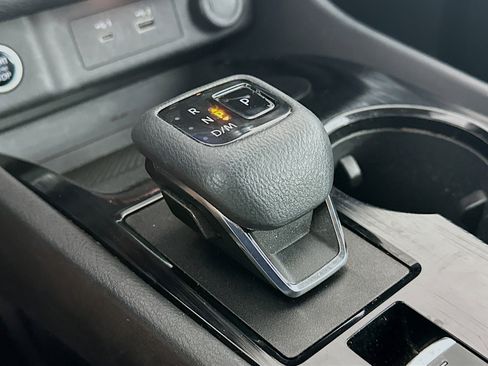 Used 2021 Nissan Rogue S image 24