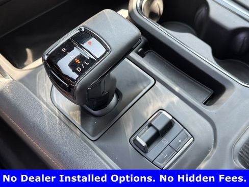 Used 2025 GMC Sierra 1500 AT4 w/ AT4 Premium Package AWD/4WD image 19