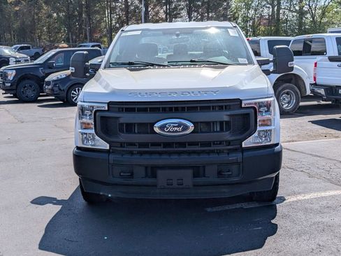 Used 2022 Ford F250 XL w/ Power Equipment Group image 5