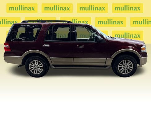 Used 2012 Ford Expedition XLT RWD image 2