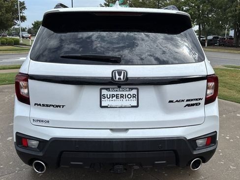 Used 2025 Honda Passport Black Edition image 5