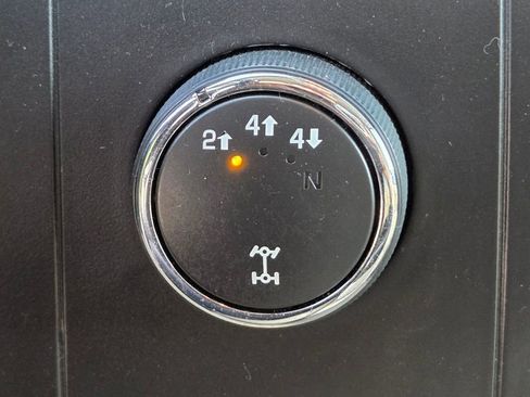 Used 2013 GMC Sierra 2500 SLE w/ SLE Preferred Package image 25