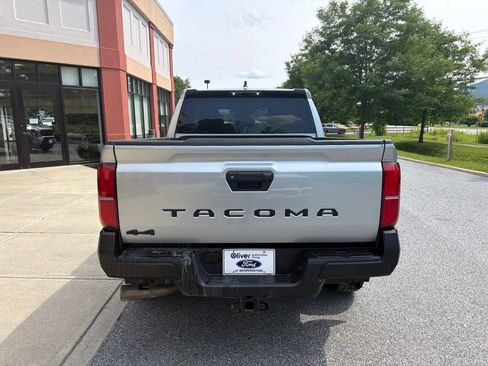 Used 2024 Toyota Tacoma SR w/ SR Upgrade Package AWD/4WD image 6