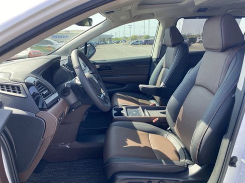 New 2026 Honda Odyssey Elite image 9