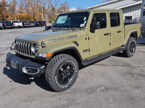 New 2025 Jeep Gladiator Sport image 6