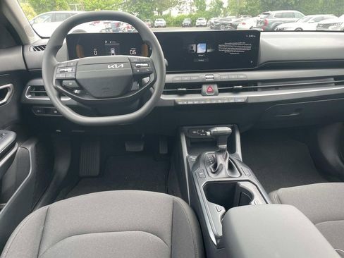 New 2026 Kia K4 FWD image 6