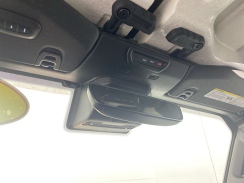 Used 2020 Jeep Gladiator Overland AWD/4WD image 24