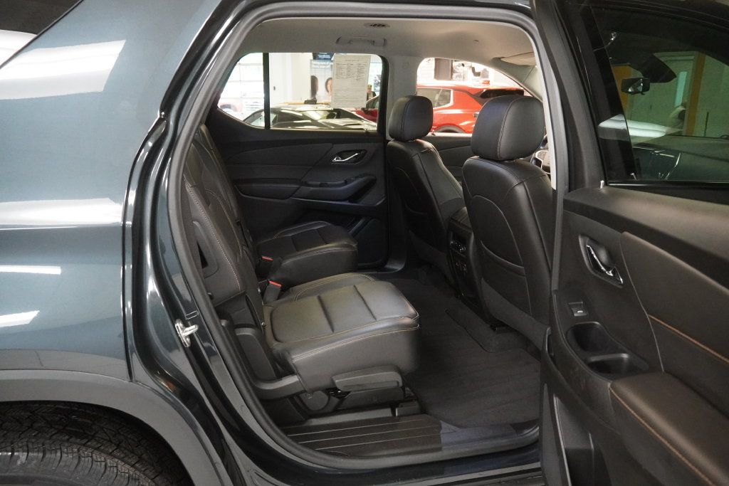 Used 2021 Chevrolet Traverse RS AWD/4WD image 23