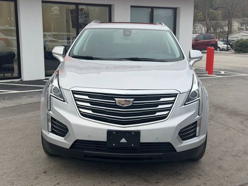 Used 2017 Cadillac XT5 Luxury w/ Driver Awareness Package image 9