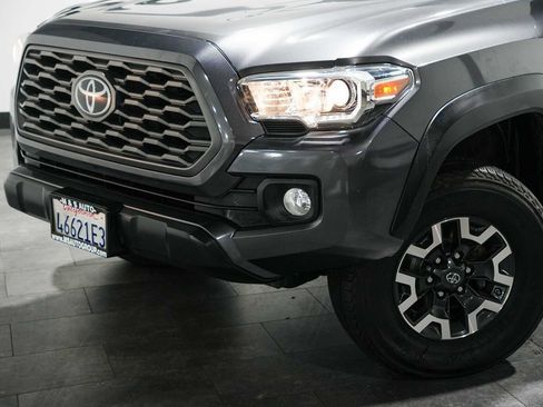 Used 2021 Toyota Tacoma TRD Off-Road w/ Blackout Package (TMS) AWD/4WD image 10