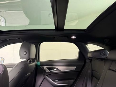 New 2025 Jaguar F-PACE R-Dynamic S image 26