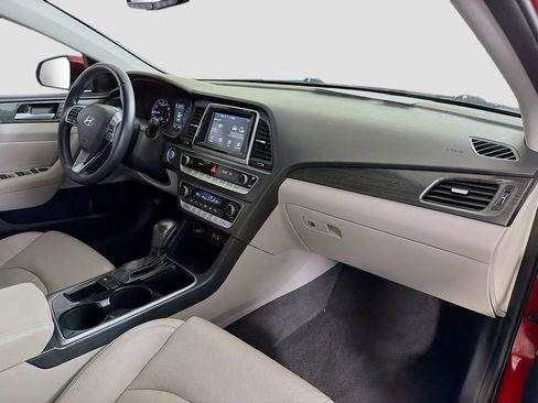 Used 2018 Hyundai Sonata Limited image 30