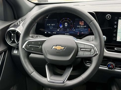 Used 2026 Chevrolet Equinox LT w/ Convenience Package II AWD/4WD image 18