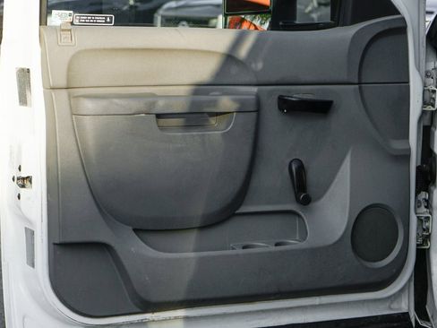 Used 2012 Chevrolet Silverado 3500 W/T image 15