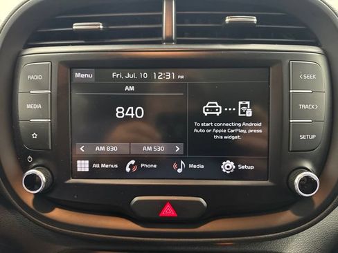 Used 2024 Kia Soul LX w/ Option Group 015 FWD image 15