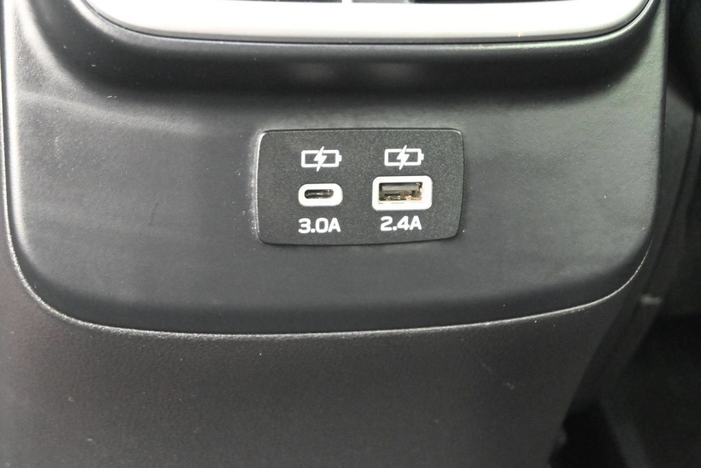 Used 2023 Subaru Outback Onyx Edition AWD/4WD image 16