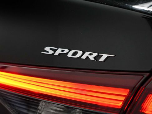 Used 2025 Honda Civic Sport image 12